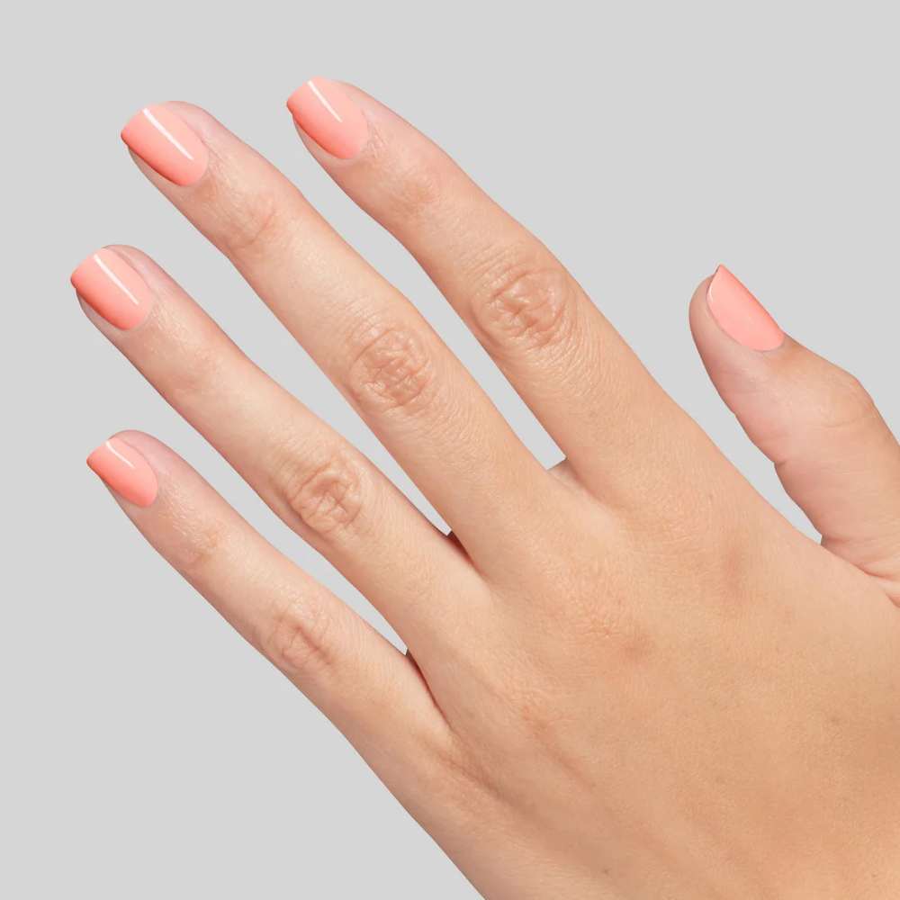 OPI Infinite Shine Gel-Like Lacquer Strawberry Slay 15ml