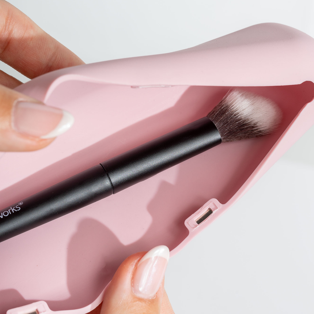 Brushworks Silicone Makeup Brush Shield