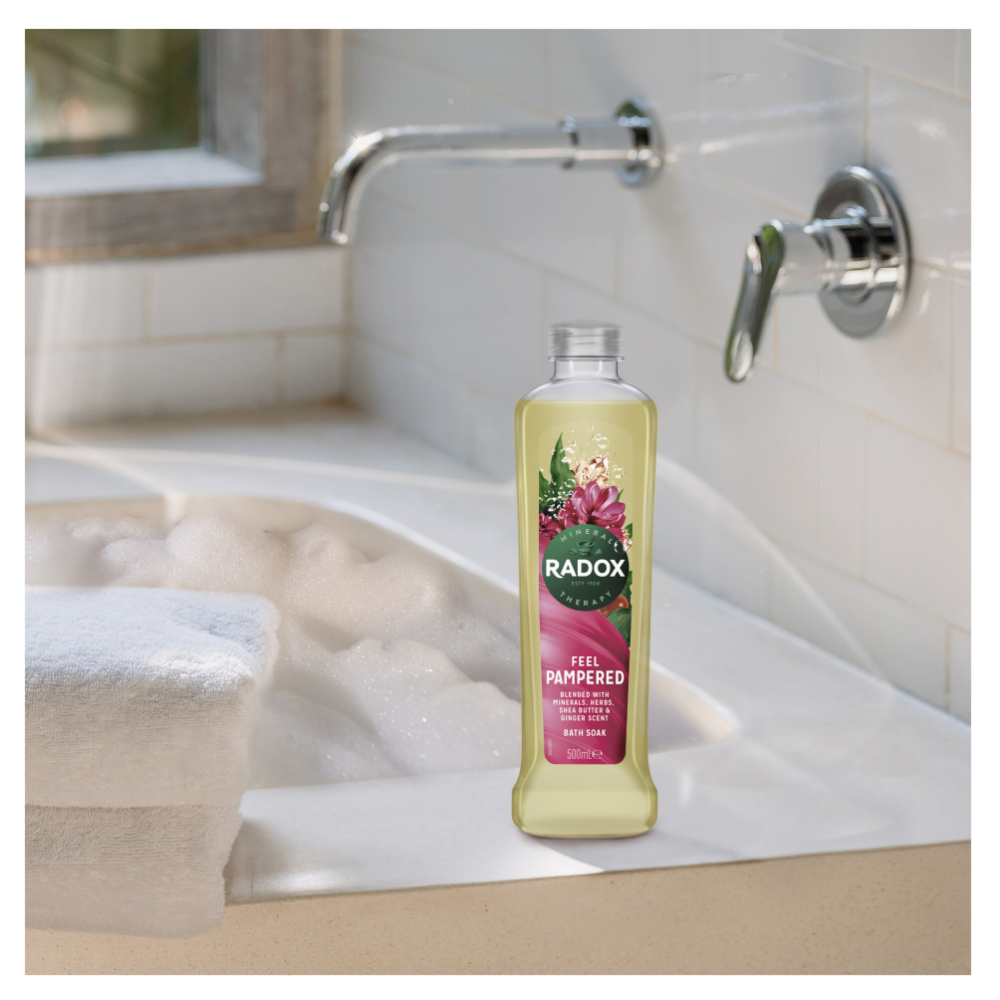 Radox Bath Soak Feel Pampered 500ml