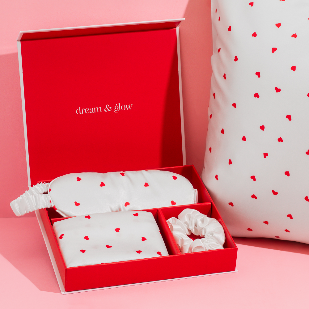 Silver Cloud Satin Gift Set Heart Print