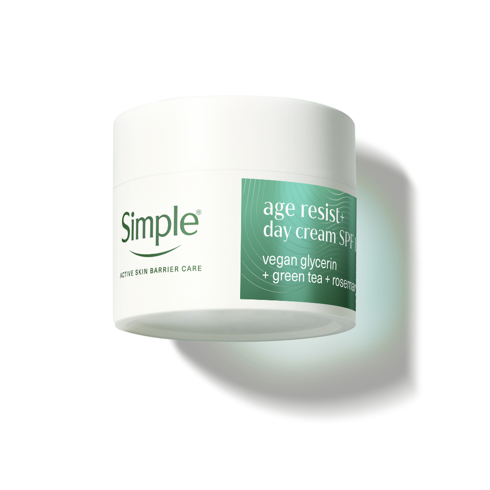 Simple Age Resist+ Day Cream Facial Moisturiser SPF15 50ml