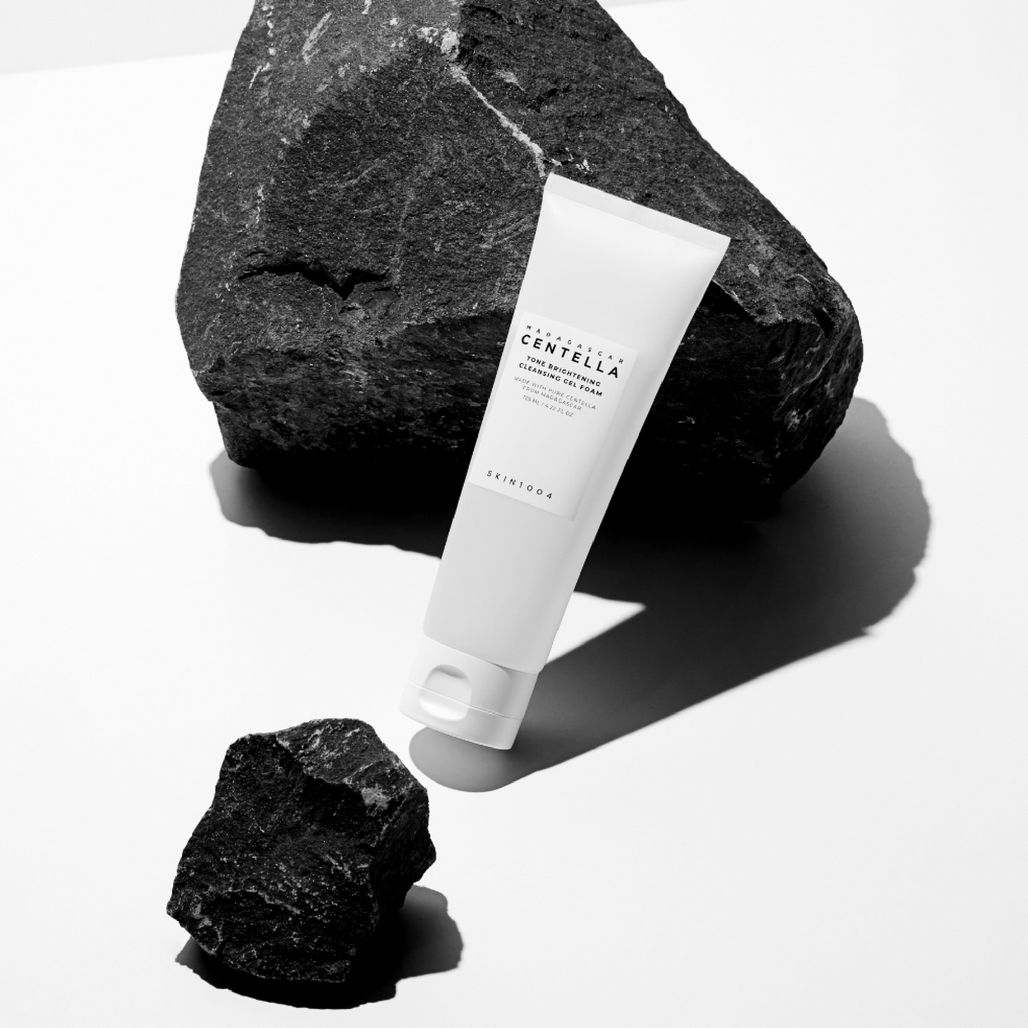 Skin1004 Madagascar Centella Tone Brightening Cleansing Gel Foam 125ml