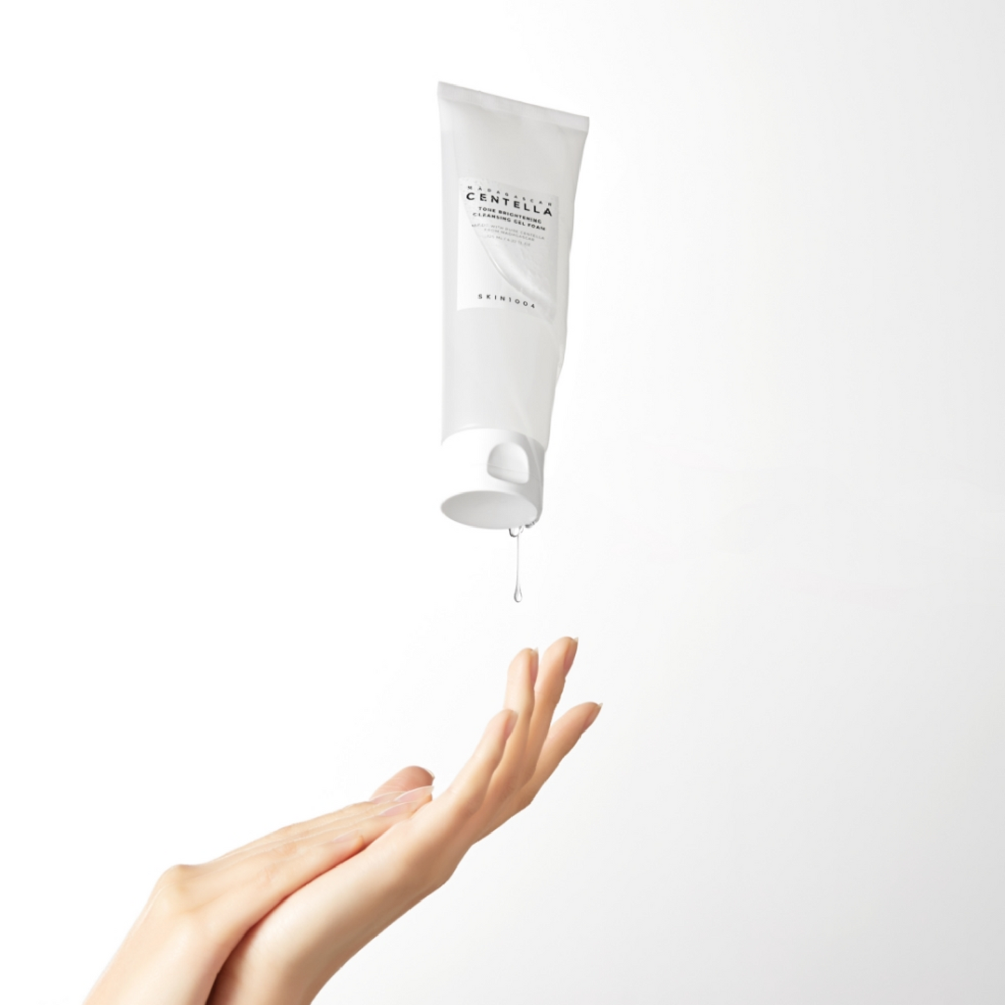 Skin1004 Madagascar Centella Tone Brightening Cleansing Gel Foam 125ml