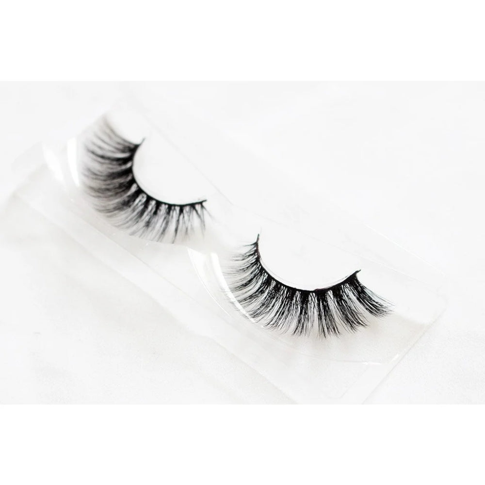 Unicorn Cosmetics Rebel Smoke Unicorn Strip Lashes Black