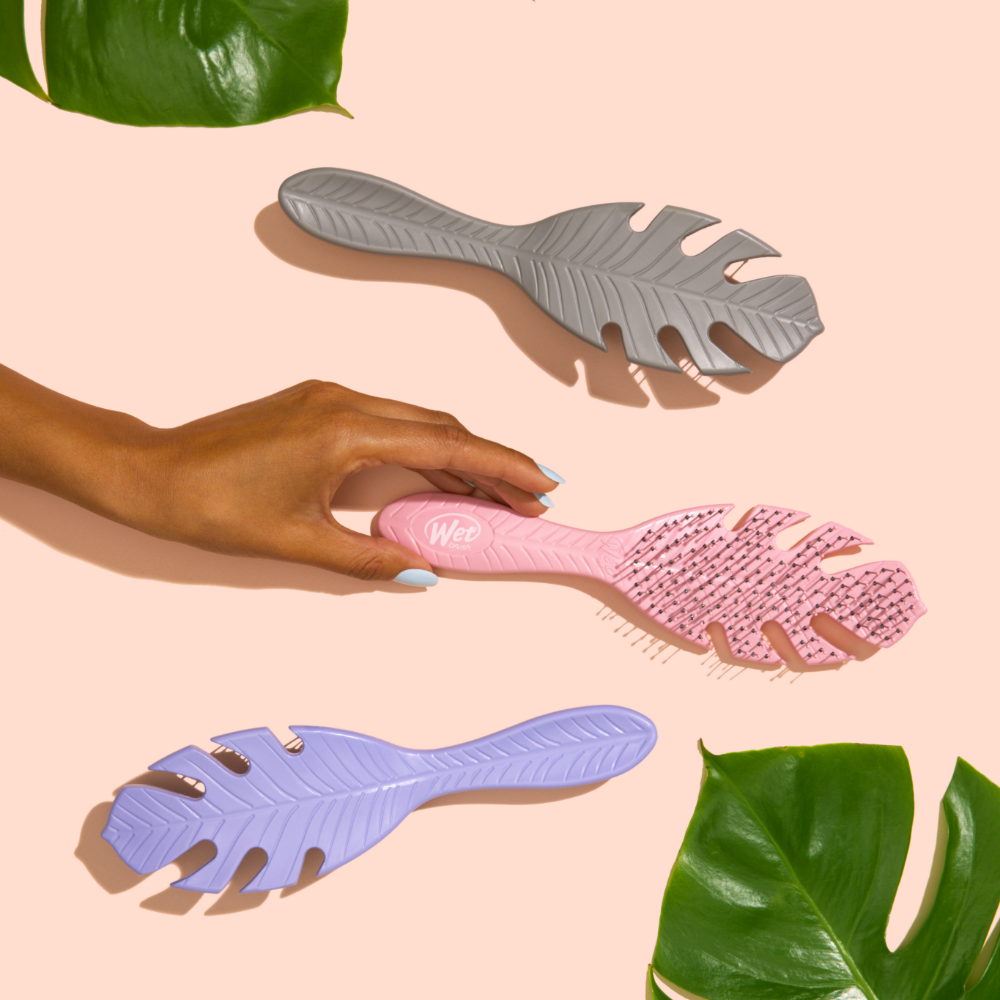 Wet Brush Go Green Detangler Brush Pink