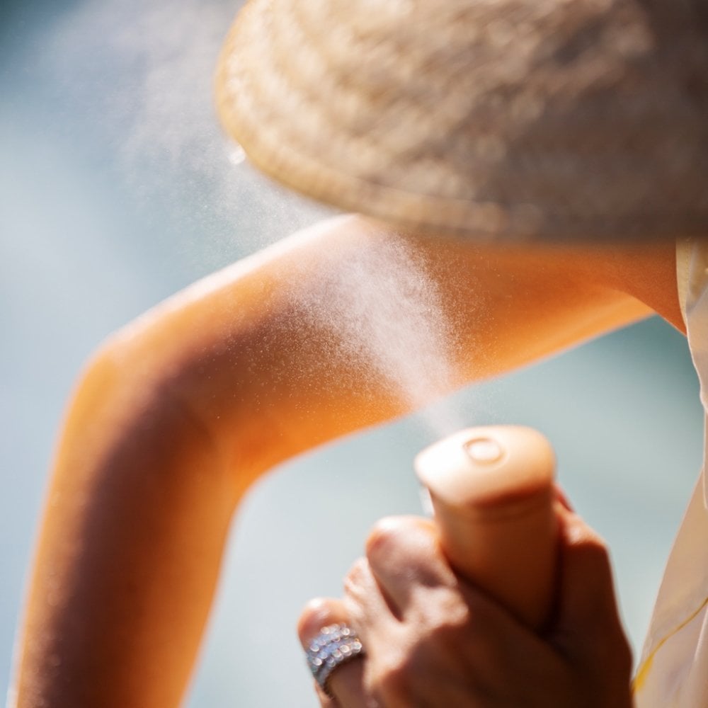 Calypso Glow Mist Radiant Skin Finish Sunscreen SPF30 100ml