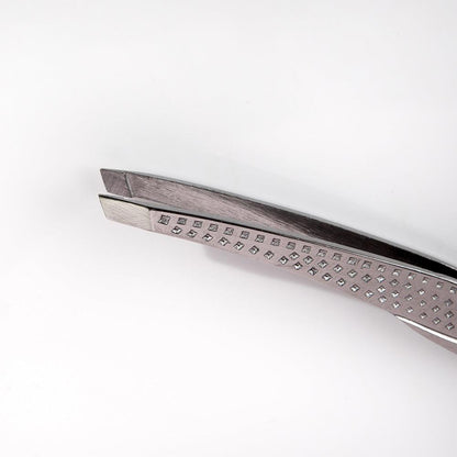 Brushworks Traditional Tweezers