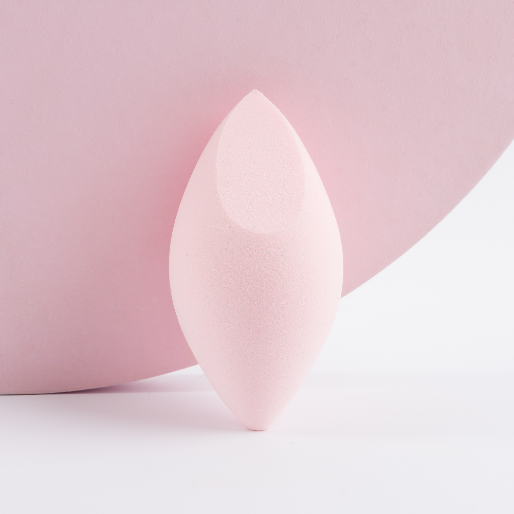 Brushworks Precision Oval Complexion Makeup Sponge