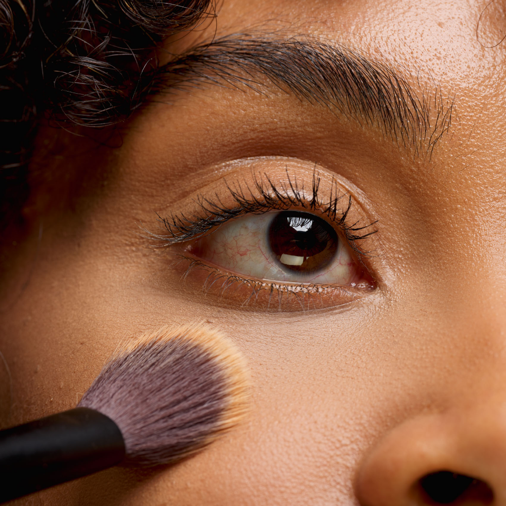 Brushworks No. 25 Brightening Concealer Brush