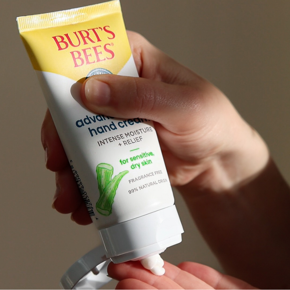 Burt's Bees Advanced Care Hand Cream for Sensitive, Dry Skin 70g