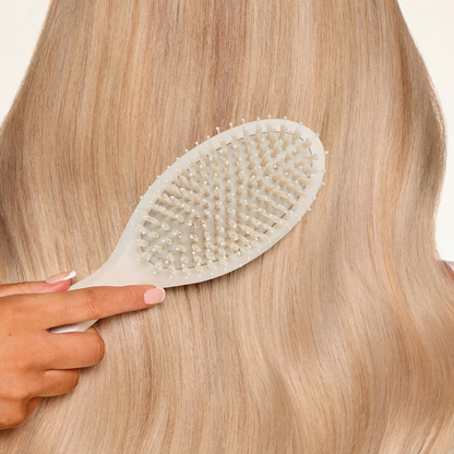Beauty Works x Molly-Mae Luxury Dressing Brush