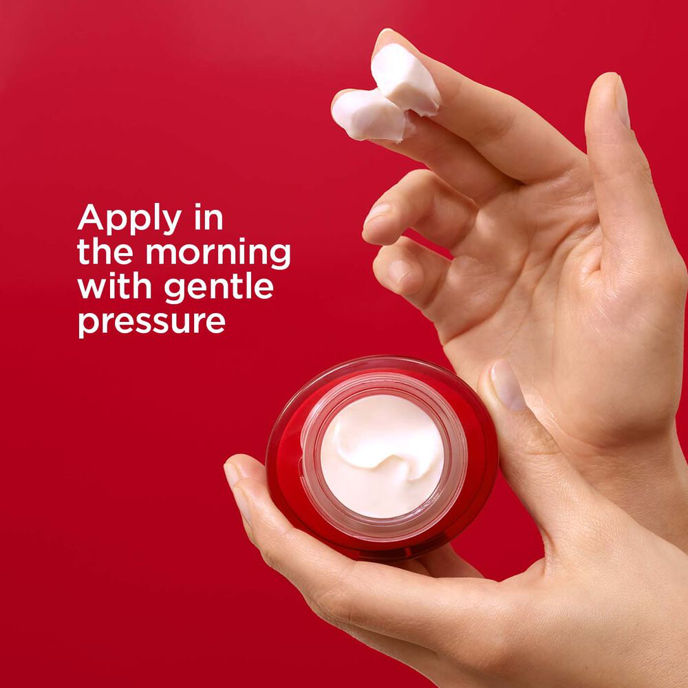 Clarins Super Restorative Day Cream for All Skin Types SPF15 50ml