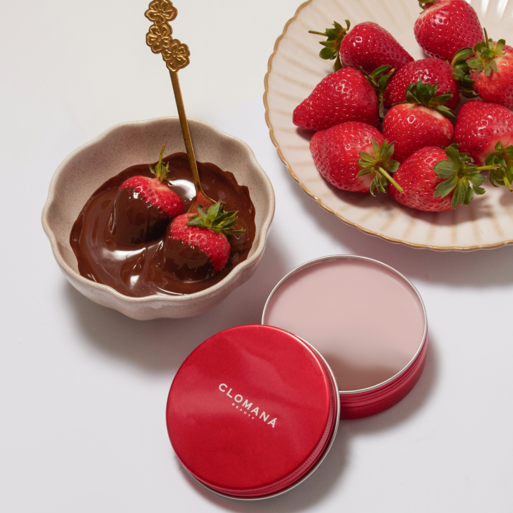 Clomana Strawberry & Chocolate Brush Cleanser