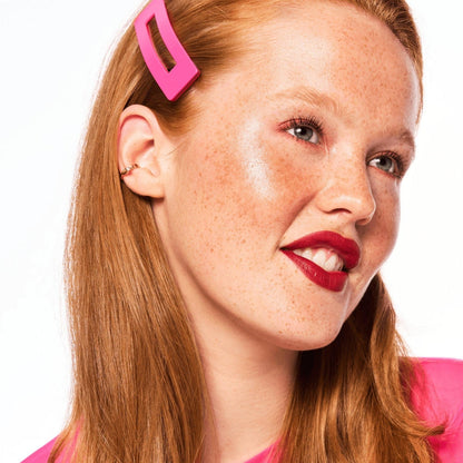 Essence Baby Got Holo Glow Highlighter Stick 5g