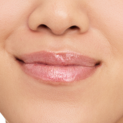 Essence Pearly Potion Multi-Reflective Lip Gloss 01 Golden Peach 2.5g