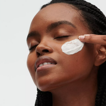 MAC Hyper Real Fresh Canvas Cream-To-Foam Cleanser 125ml