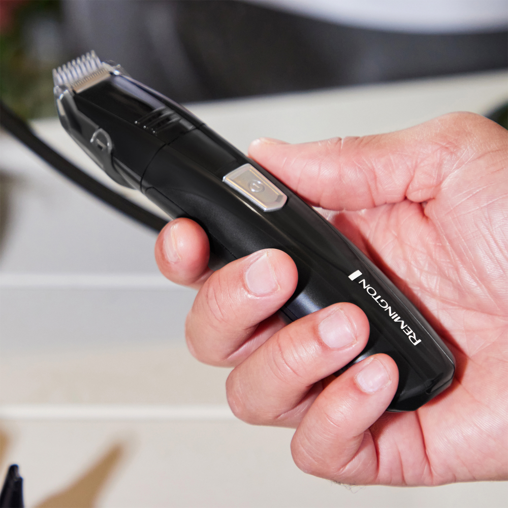 Remington Pilot Men's All In One Grooming Kit PG180