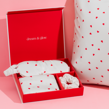 Silver Cloud Satin Gift Set Heart Print