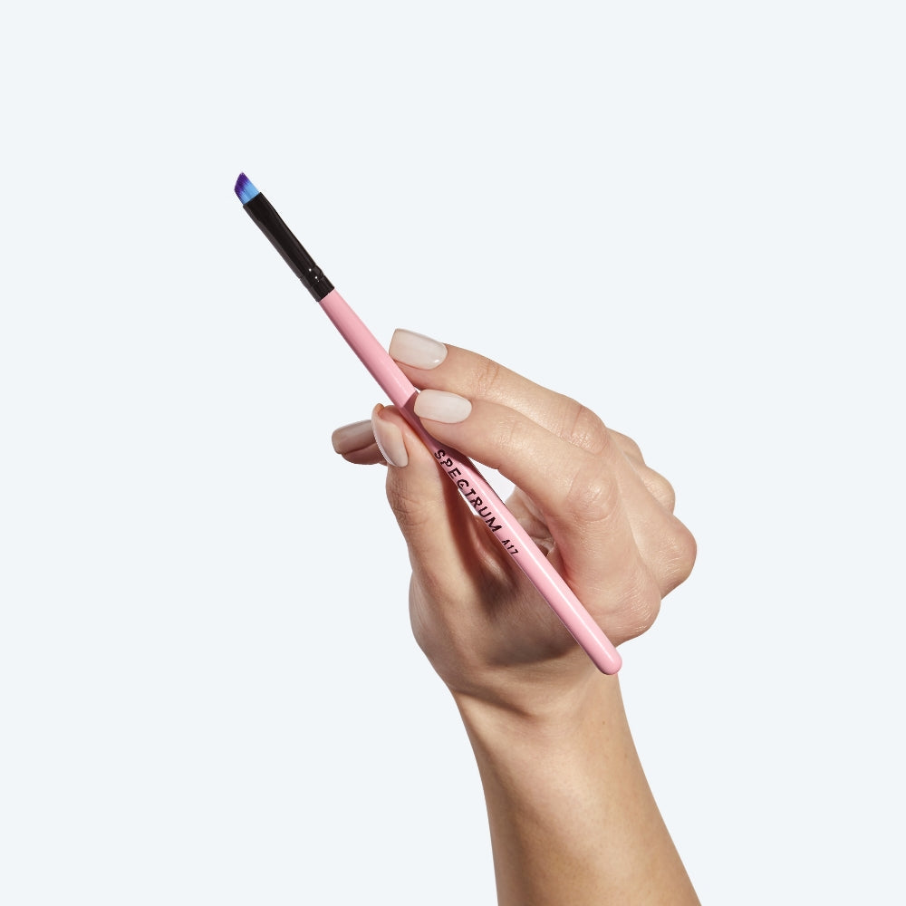 Spectrum Collections A17 Angled Brow Brush