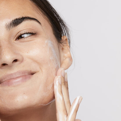 Dermalogica Clearing Skin Wash Breakout Clearing Foam 250ml