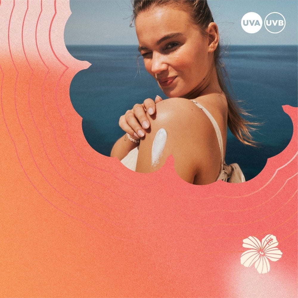 Hawaiian Tropic Glowing Protection Dry Oil Spray SPF15 177ml