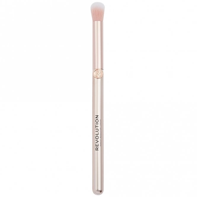 Makeup Revolution Create Fluffy Blending Brush R4