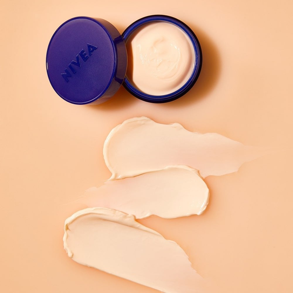 Nivea Q10 Energy Recharging Night Cream Face Moisturiser 50ml