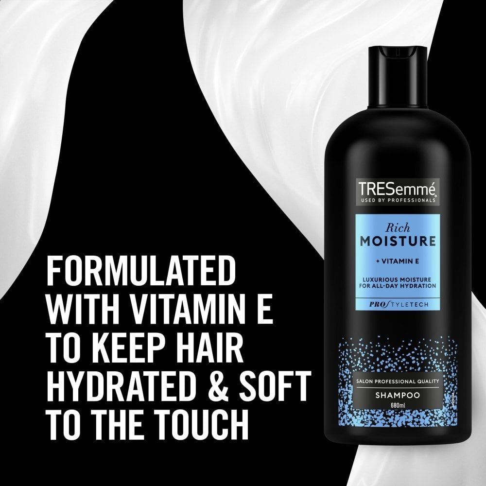 TRESemme Rich Moisture Shampoo 680ml