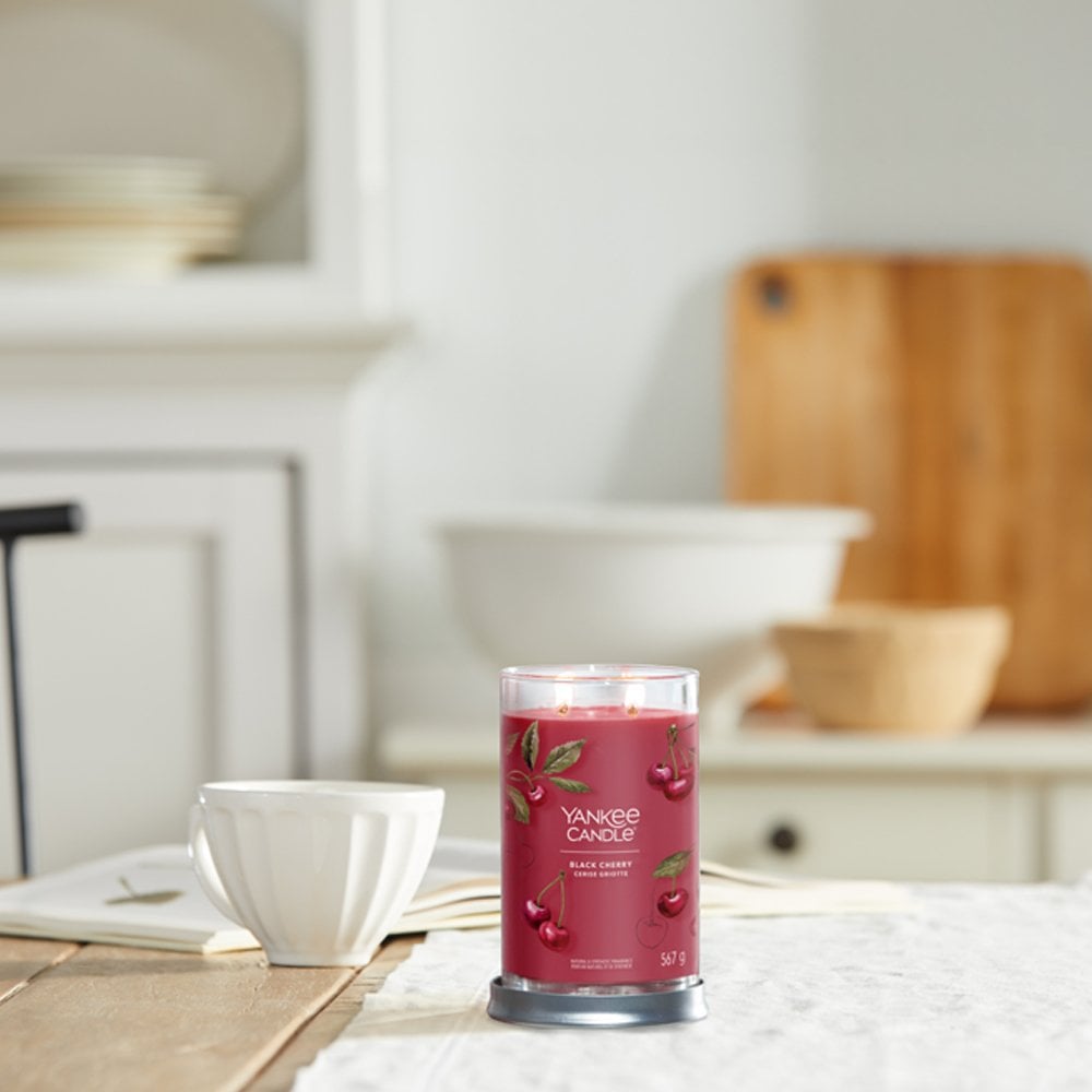 Yankee Candle Black Cherry Large Signature Tumbler Jar Candle