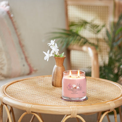 Yankee Candle Pink Sands Medium Signature Jar Candle